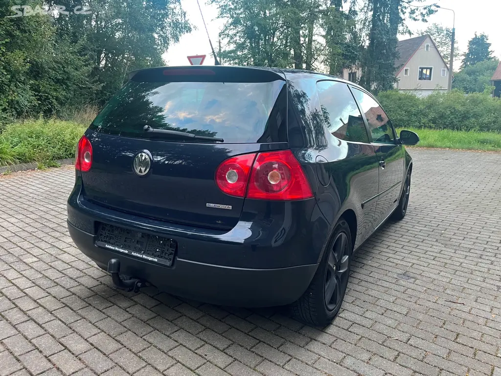 VW golf 5 1.9 TDI 77 kw BLUEMOTION nová STK!! - fotka 5