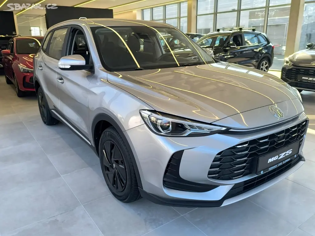 MG ZS, EXCITE 1.5 Cosmic Silver - fotka 4