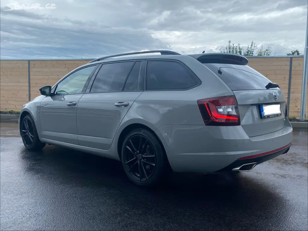 Škoda Octavia RS 3 169 kW - fotka 4