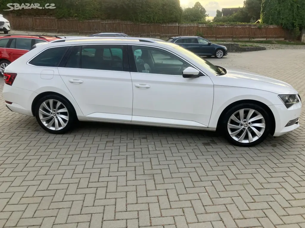Škoda Superb, 2.0TDI 110kW STYLE ALCANTARA - fotka 3