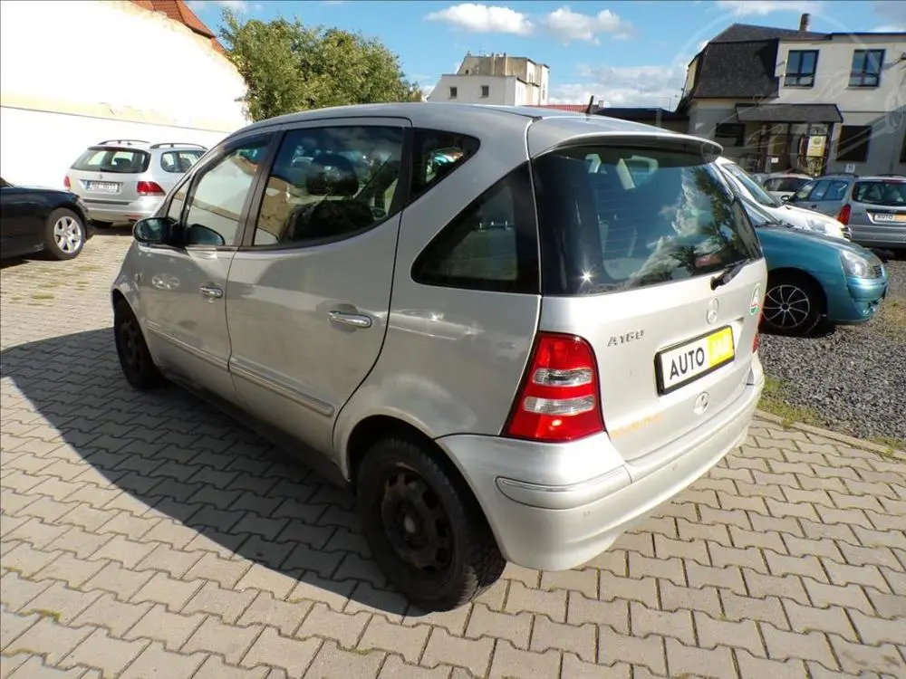 Mercedes-Benz A 160 1,6i- AUTOMAT - fotka 3