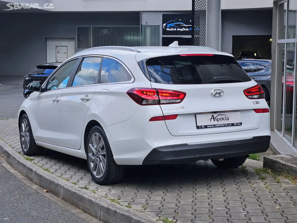 Hyundai i30, 1,4 T-GDi DCT, All Inclusive,Č - fotka 3