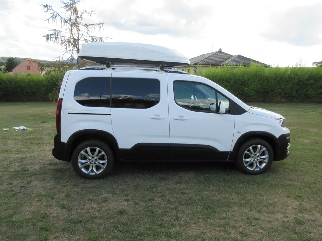 Peugeot Rifter 1.5 HDI nové v ČR KEMP vestavba - fotka 3