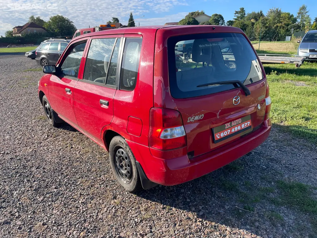 MAZDA DEMIO 1.4i 16V 46 KW EKO PLACENO 2001 - fotka 6