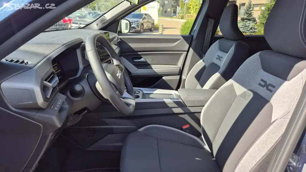 Dacia Bigster, Journey hybrid 155 - fotka 6