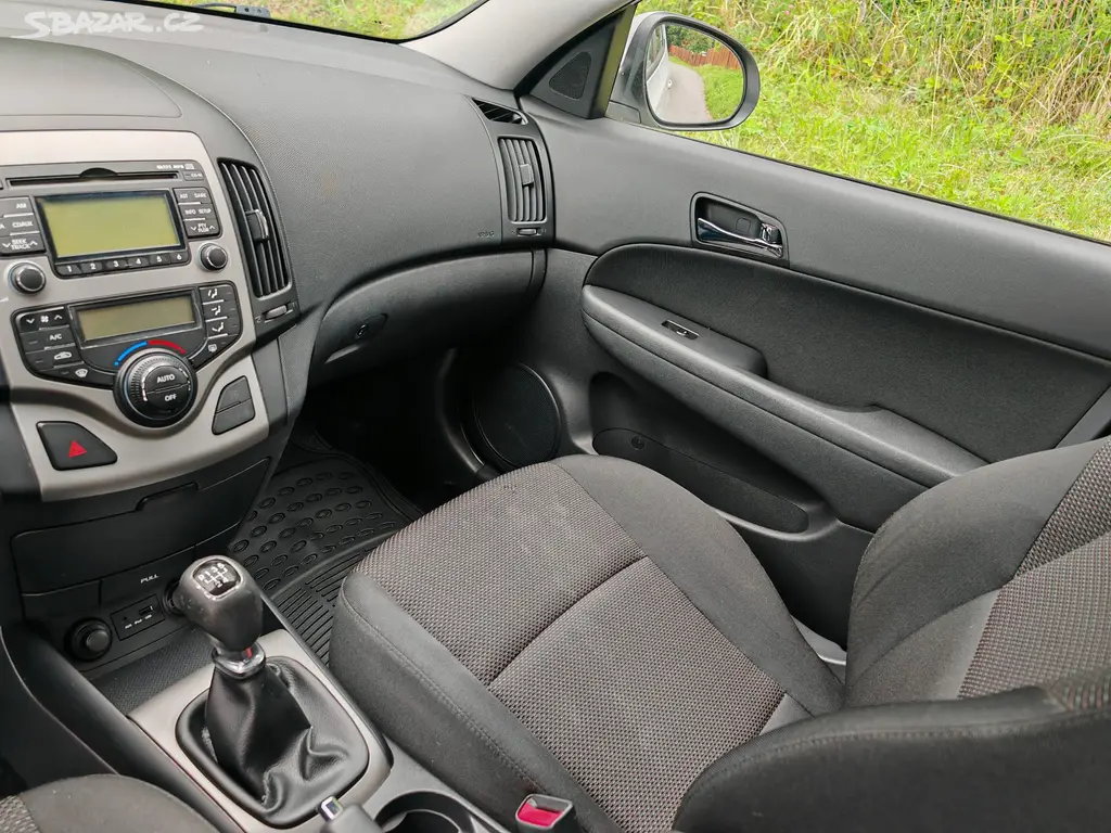Hyundai i30 - fotka 6