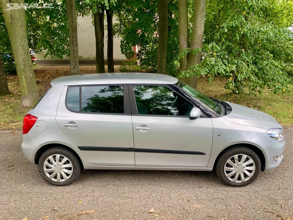 škoda fabia 1.2 51kw 2013,112tkm krásná výbava - fotka 4