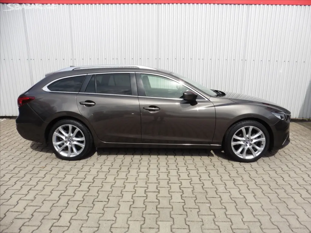 Mazda 6, 2,0 Wagon 2.0 Sky-G 165k M/T - fotka 6
