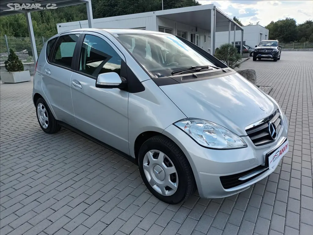 Mercedes-Benz Třídy A, 1,5 160i,70kw,KLIMA,AUTOMAT - fotka 3