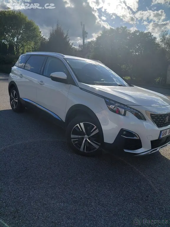 Peugeot 5008 1,6 - fotka 3
