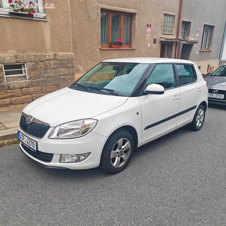 Škoda Fábia II 1,2i 44kw [telefon skryt]km původ ČR