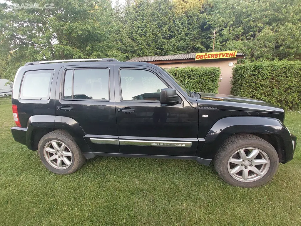 JEEP CHEROKEE 2,8 CRD, 180koní - fotka 4