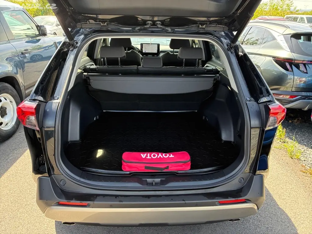 Toyota Rav4, COMFORT 2.5 HYBRID 131kW 4WD - fotka 6