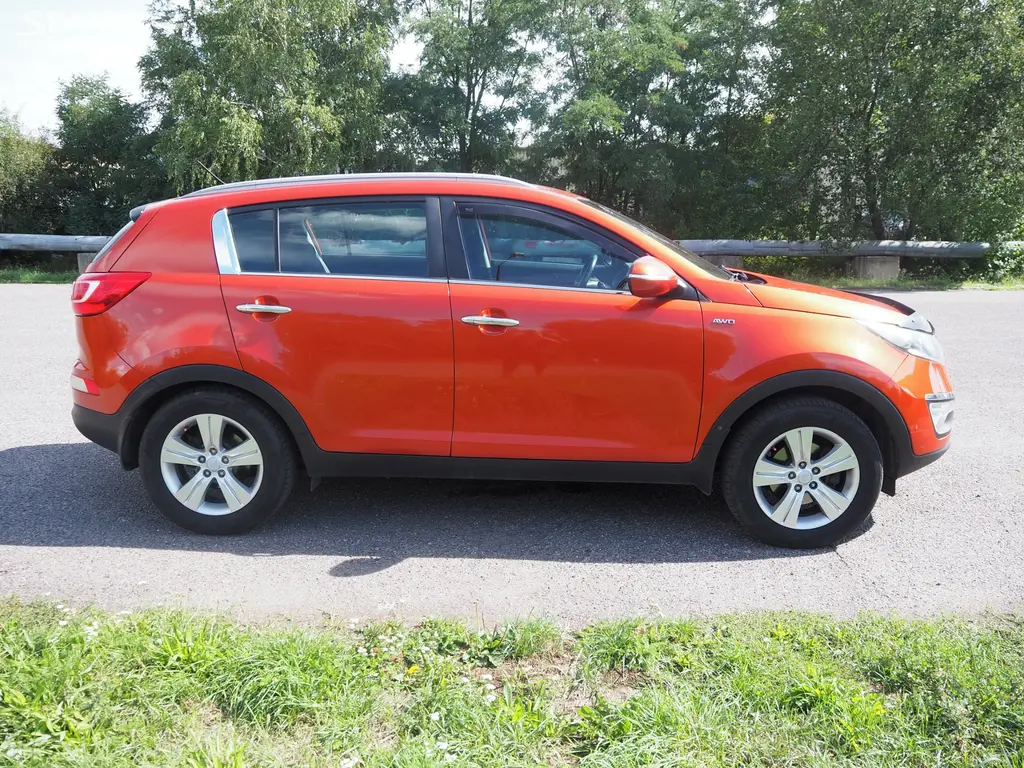 Kia Sportage 2.0 CRDI AWD, ČR - fotka 4