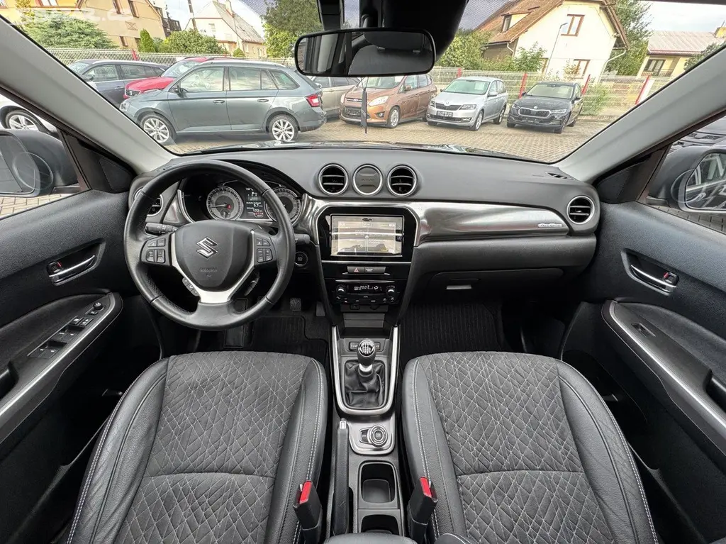 Suzuki Vitara, 1.4i BoosterJet Allgrip ZÁRUKA - fotka 6