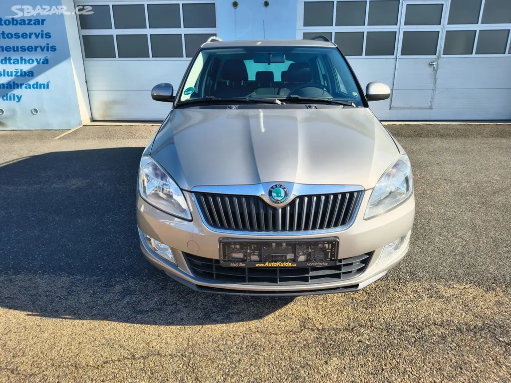 Škoda Fabia, 1,4L,16V,63kW,klima - fotka 2