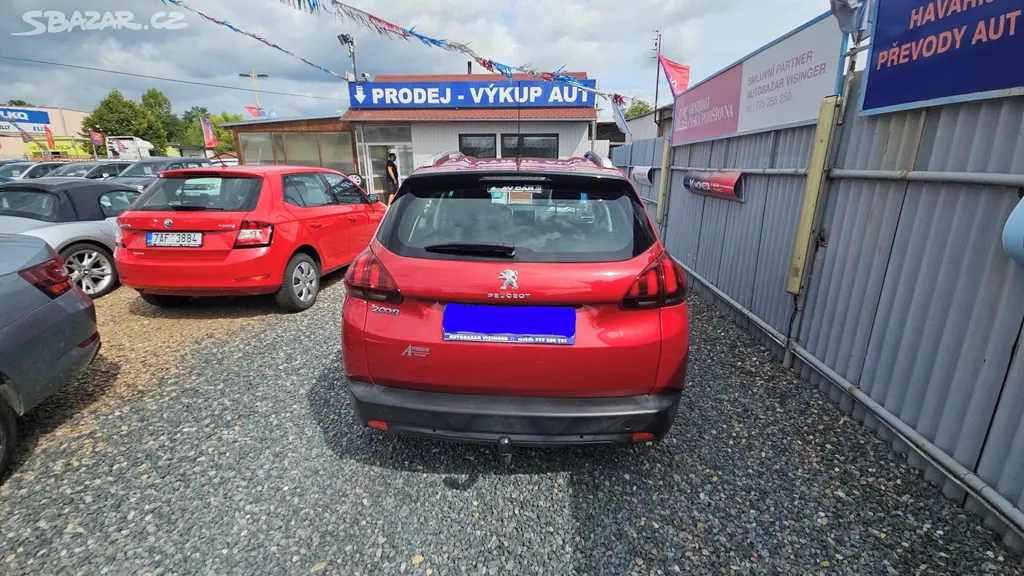 PEUGEOT 2008 1,2 i 96 kW - fotka 6