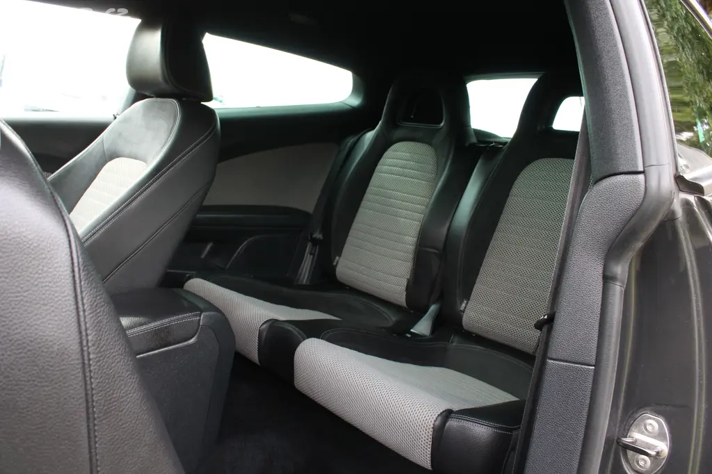 Volkswagen Scirocco 1,4 TSi 118 Kw DSG, Sport - fotka 6