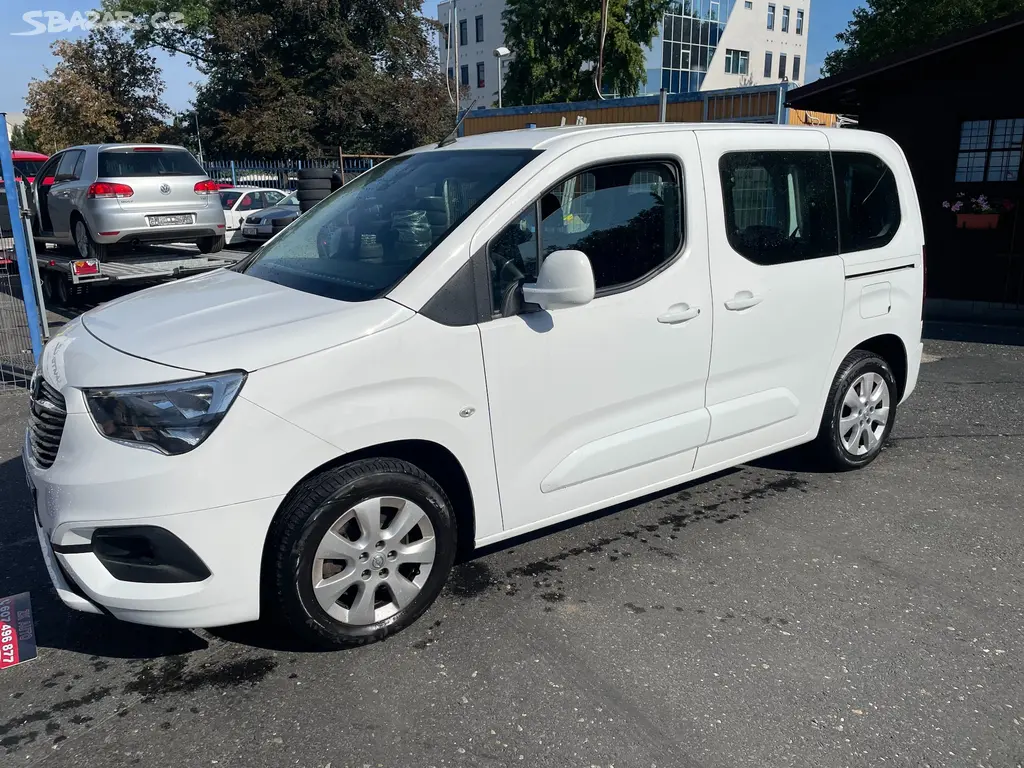 OPEL COMBO LIFE 1.5 CDTi 96KW 1Majitel ČR 2019 - fotka 4
