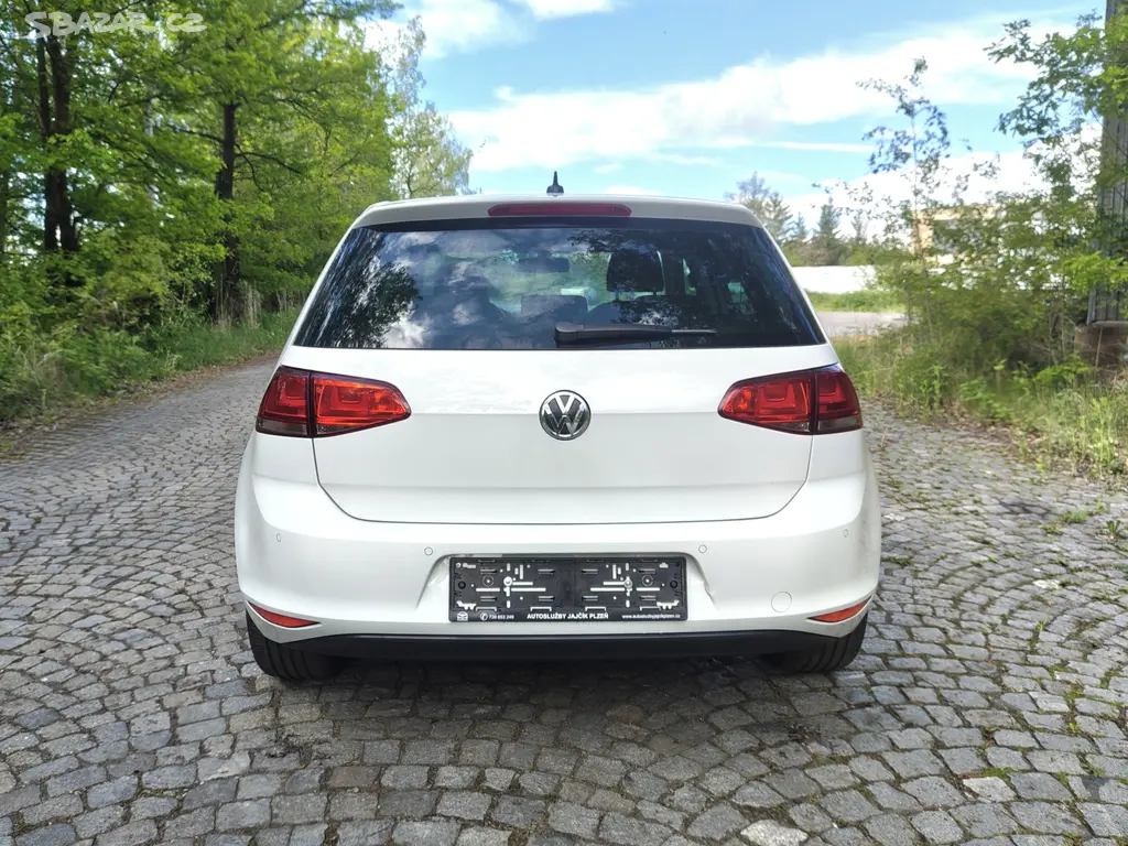 Volkswagen Golf 7, 1.2 TSi,hezký stav,pěkná výbava - fotka 6