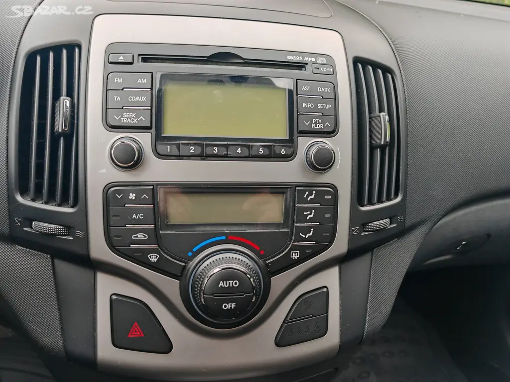 Hyundai i30 - fotka 2
