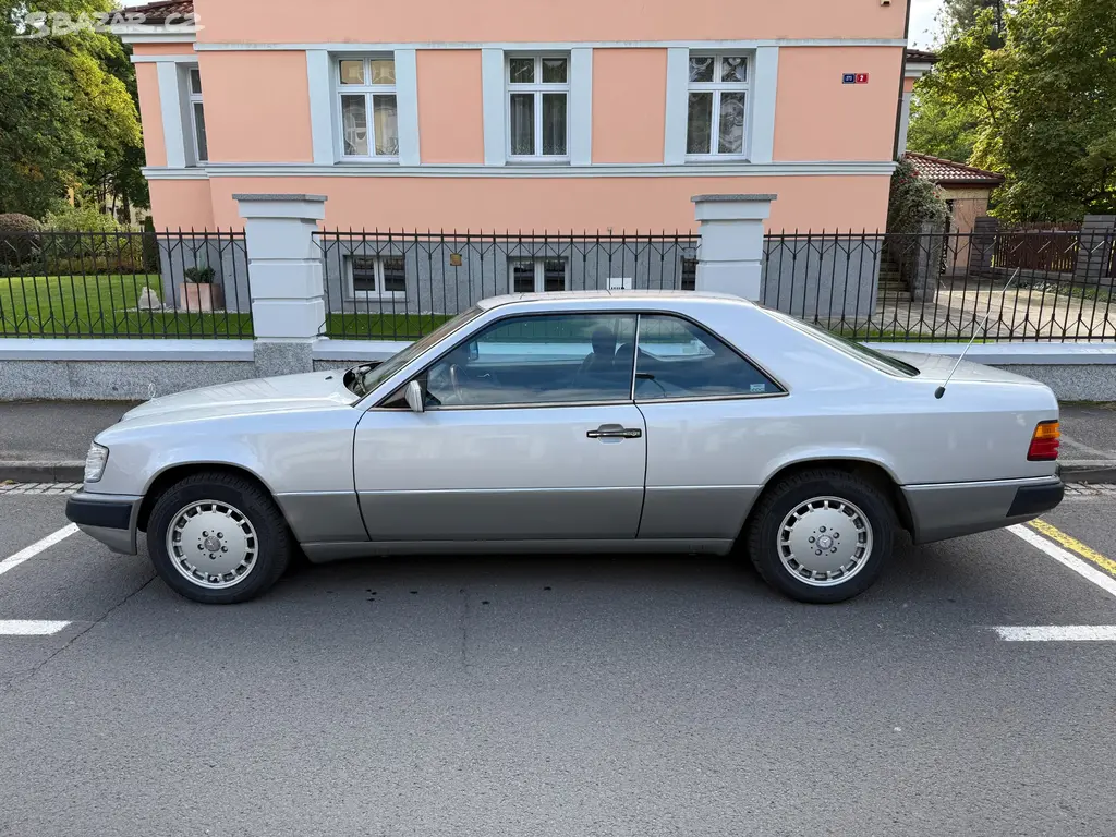 Mercedes-Benz W124 coupe, 2.3i 97 kW, 175.977 km - fotka 2