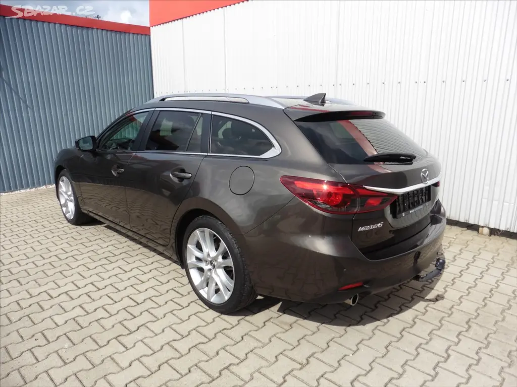 Mazda 6, 2,0 Wagon 2.0 Sky-G 165k M/T - fotka 3