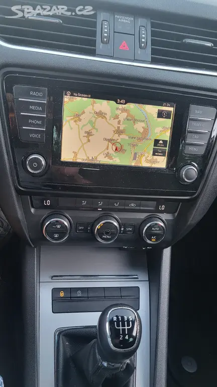 Škoda Octavia combi III 1.6 TDI 81kW Elegance CZ - fotka 4
