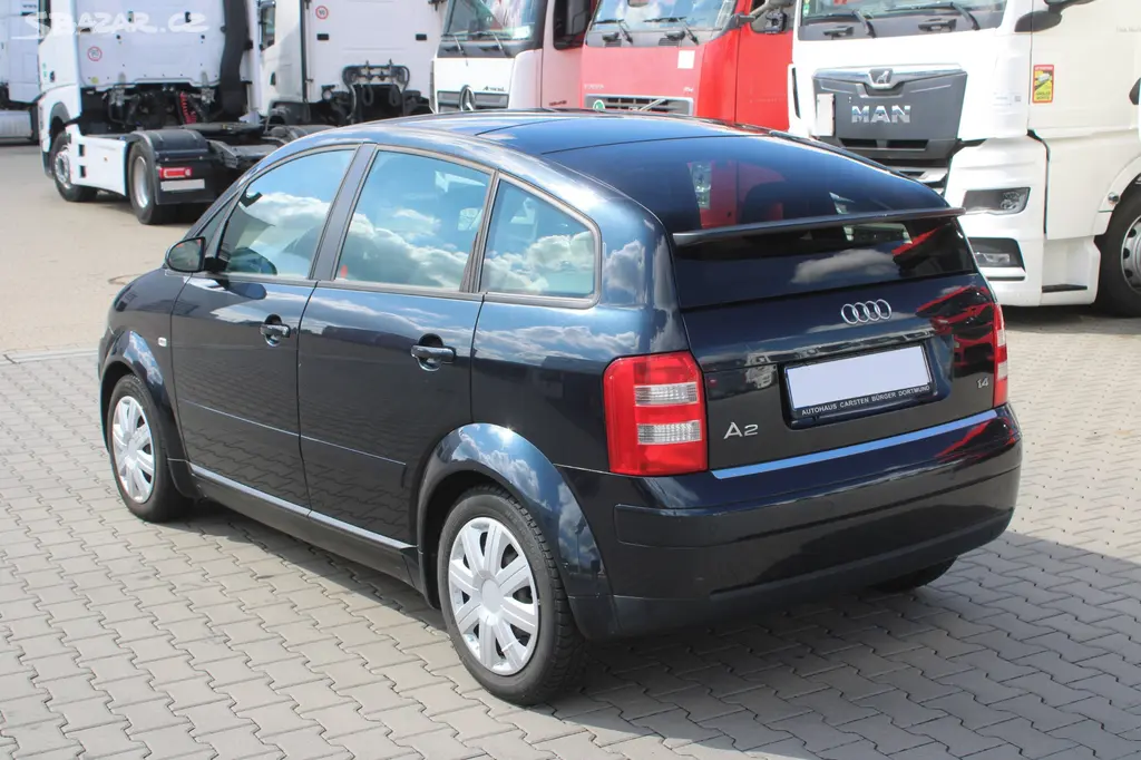 Audi A2, 1,4i 55kw, aut.klima, PANO - fotka 5