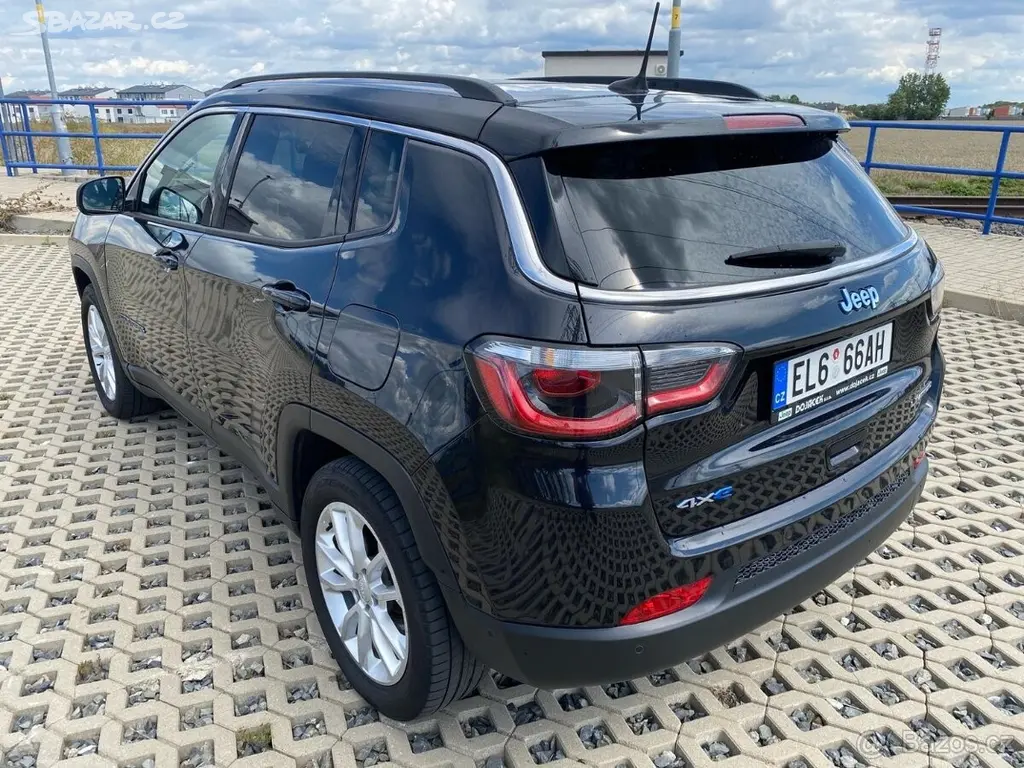 Jeep Compass 1,3 4xe PHEV - fotka 3