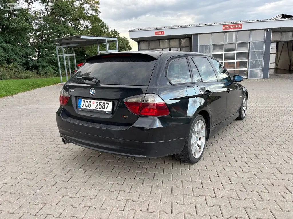 Bmw E91 320D 120Kw - fotka 6