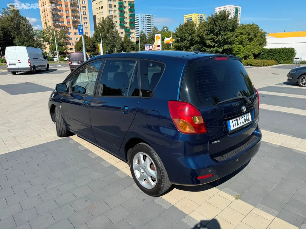 TOYOTA COROLLA VERSO 1,8 VVT-i 99kW 2.maj - 140tkm - fotka 3