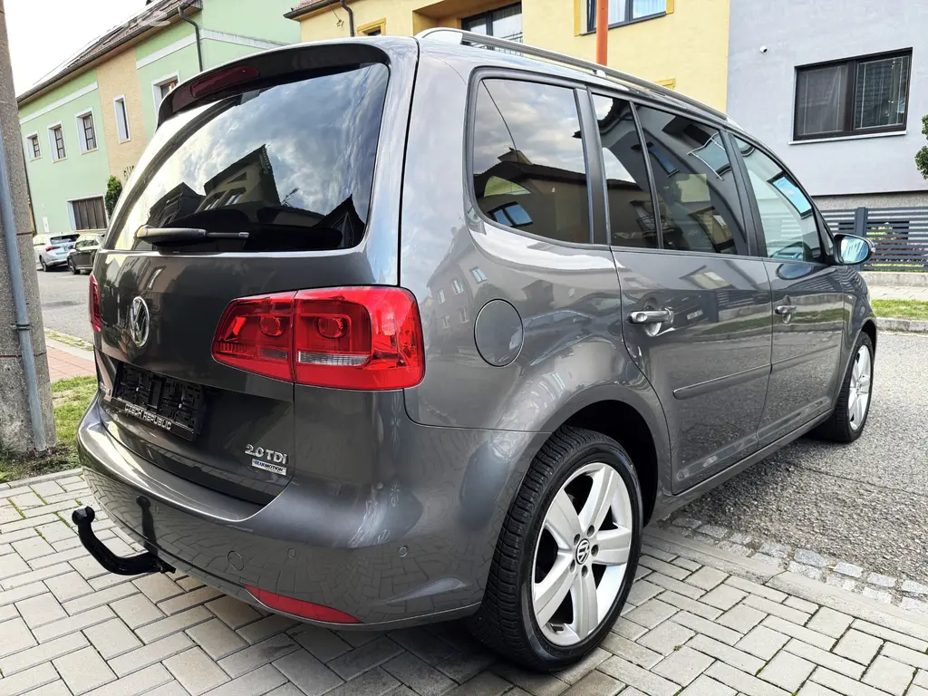 Volkswagen TOURAN 2.0TDI 7-MÍST,ALU,TAŽNÉ,PANORAMA - fotka 5