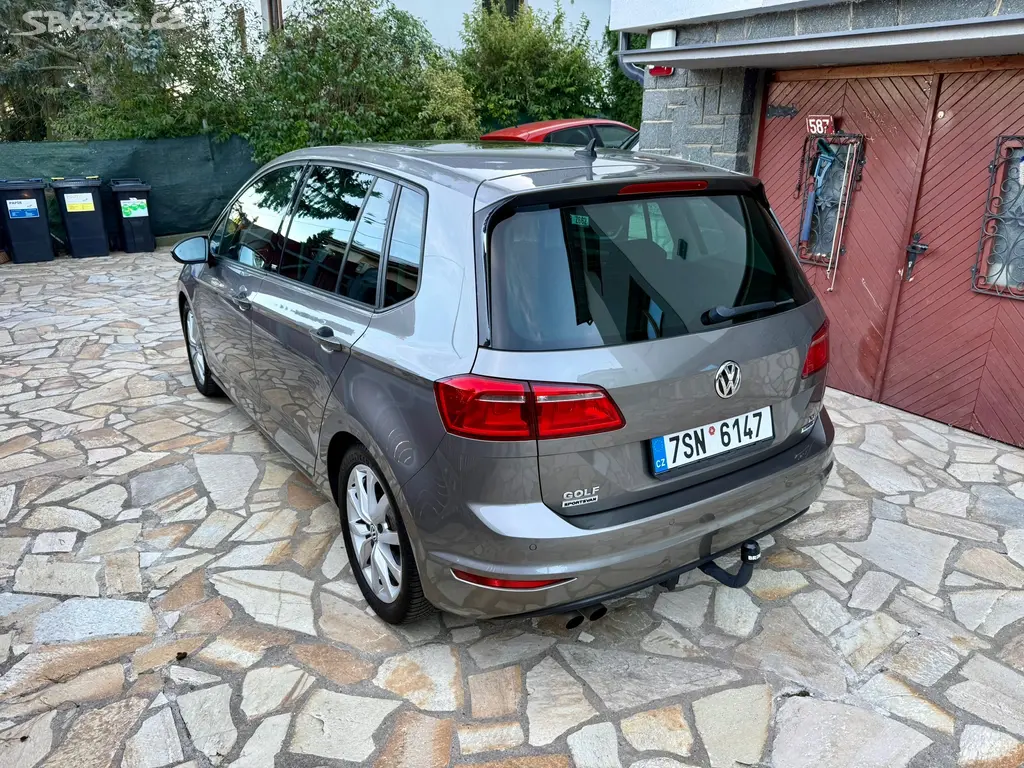 Volkswagen Golf Sportsvan, 1.4TSI 92KW DSG CUP NAVI TAŽNÉ - fotka 6