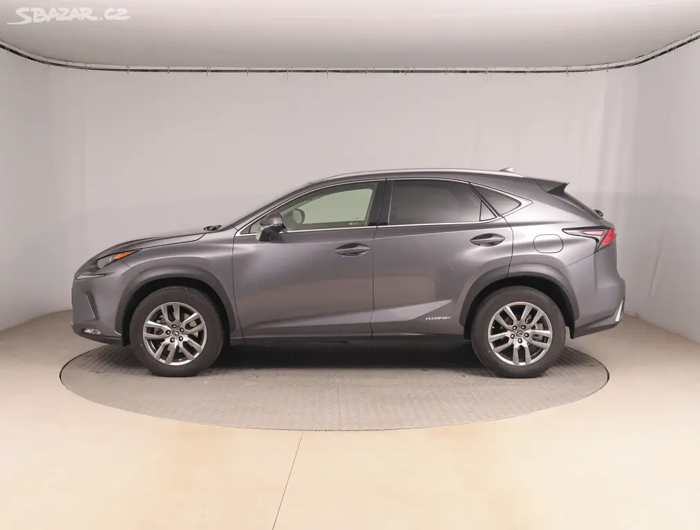 Lexus NX 300h, 300h, Style Edition, 4X4 - fotka 2