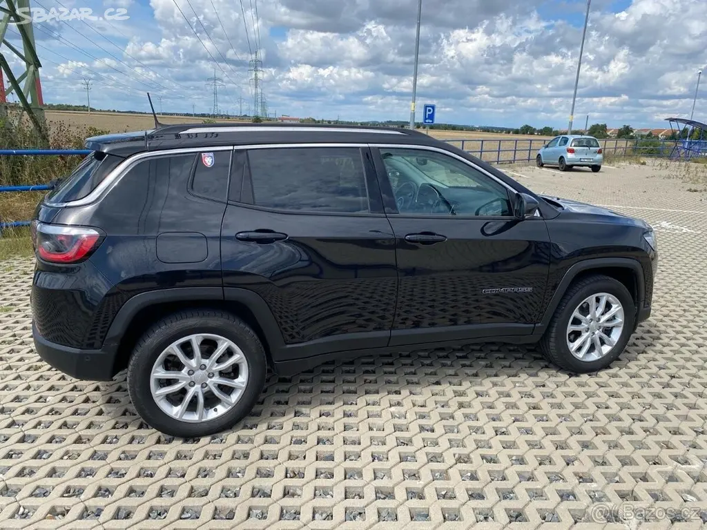 Jeep Compass 1,3 4xe PHEV - fotka 2