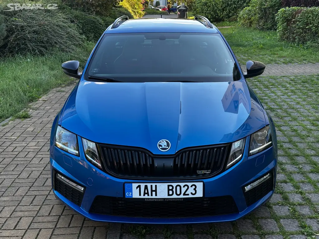 Škoda Octavia RS 2.0 TDI DSG CarPlay ACC Full LED - fotka 2