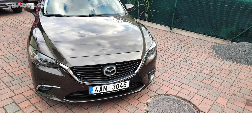 Mazda 6 Wagon 2.2D SKYACTIV AWD pouze 66 tis.km ČR - fotka 2
