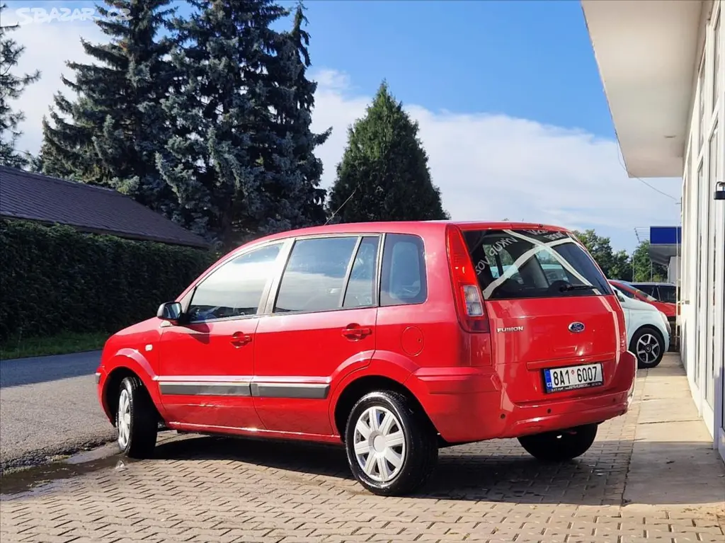 Ford Fusion, 1,4 i SENZORY AUTAC PO SERVISU - fotka 3