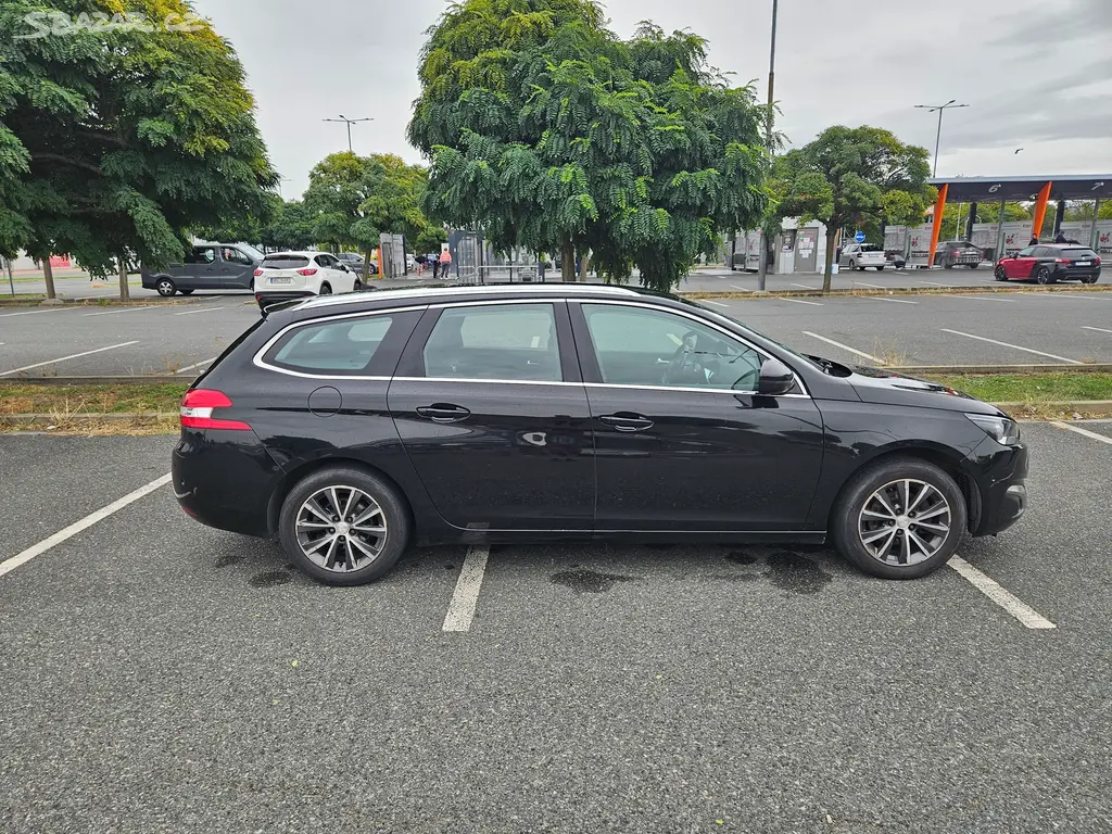 Peugeot 308 SW 1,6 HDI 88kW ALLURE - fotka 5