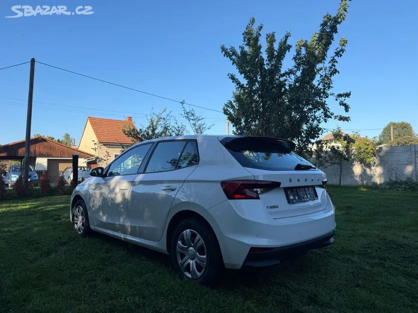 ŠKODA FABIA IV 1,0TSI 70kW AMBIENTE - fotka 3