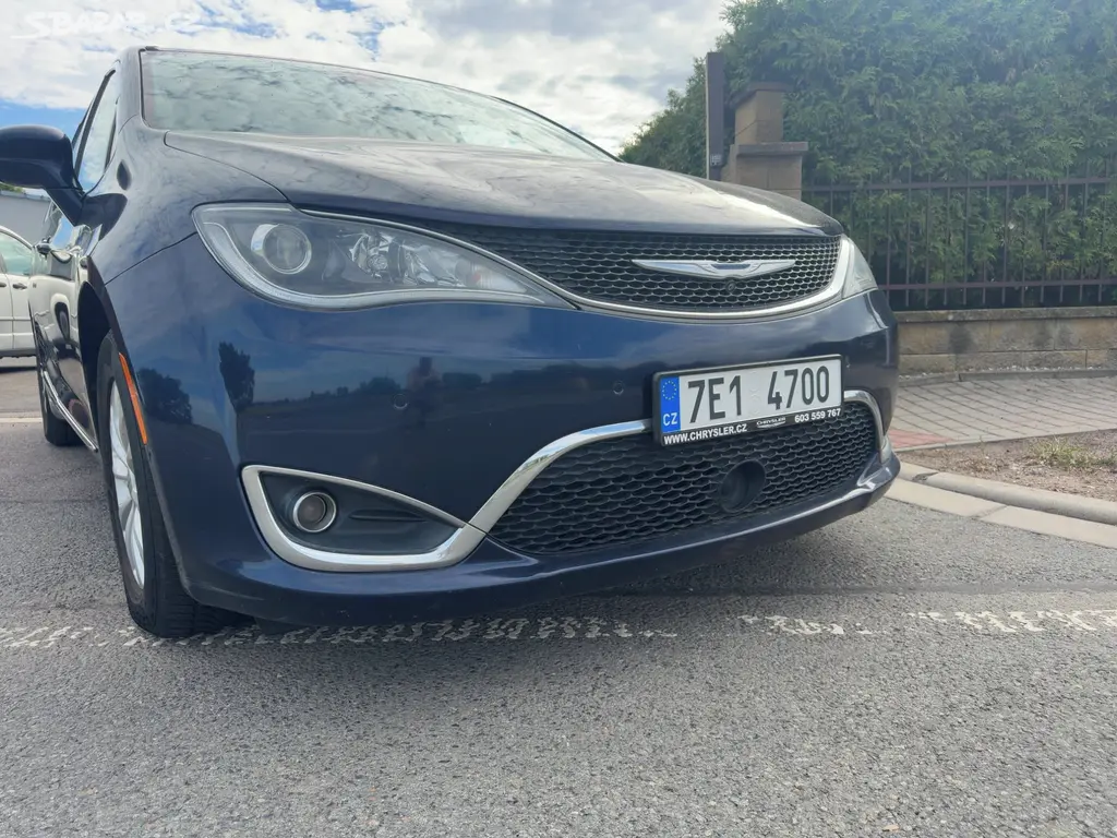 Chrysler Pacifica 3,6 Limited LPG Radar 360 2018 - fotka 6