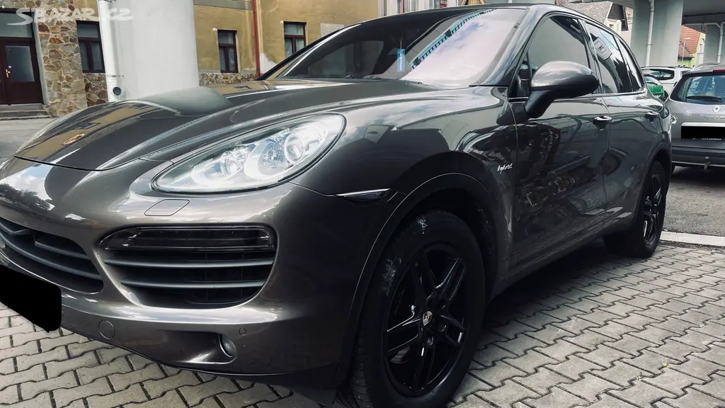 Porsche Cayenne S Hybrid 3,0i 245KW 2012 CZ