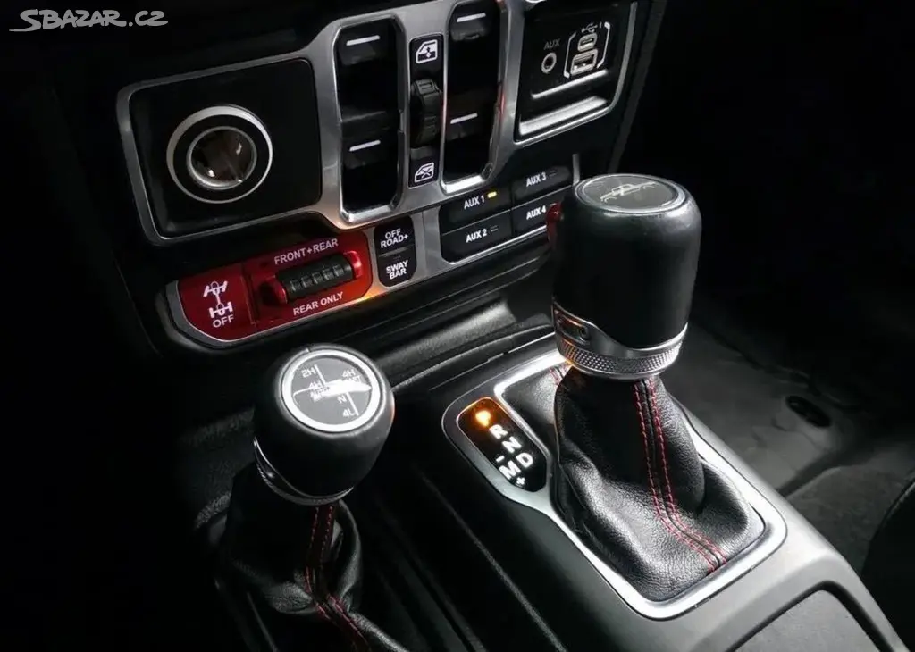 Jeep Gladiator 3.6 v6,GLADIÁTOR,RUBICON,DPH,E - fotka 6