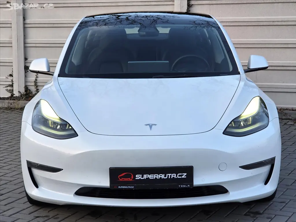 Tesla Model 3, Long Range RWD SOH 96% 1.maj - fotka 2
