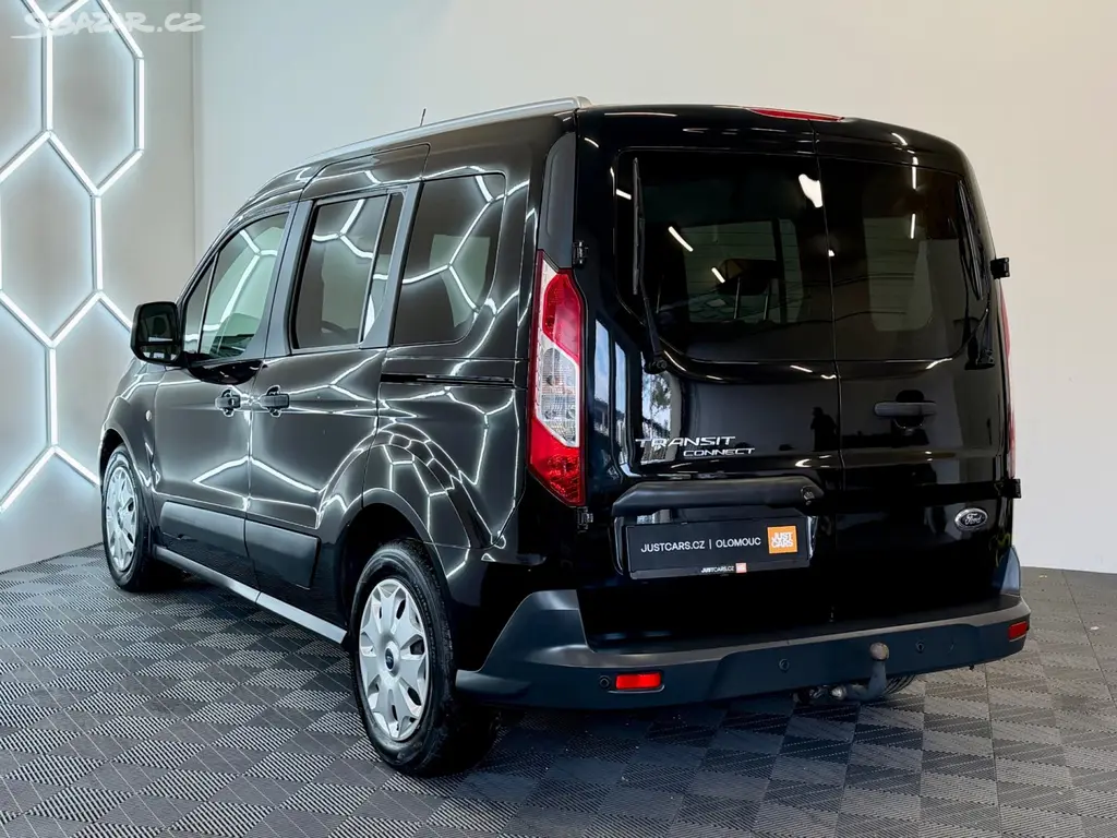 Ford Tourneo Connect, 1.6 TDCi GPS NAVI/SERV.KN. - fotka 6