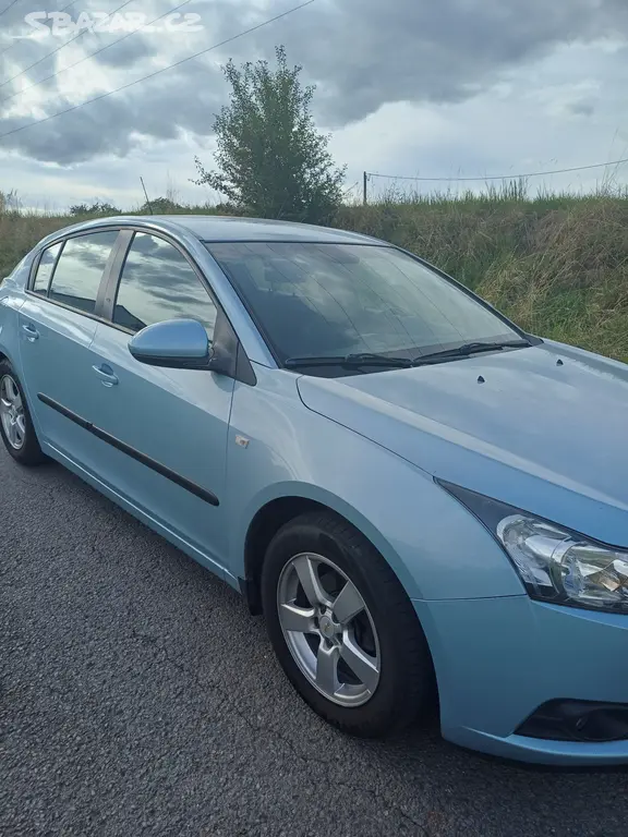 Chevrolet Cruze - fotka 4