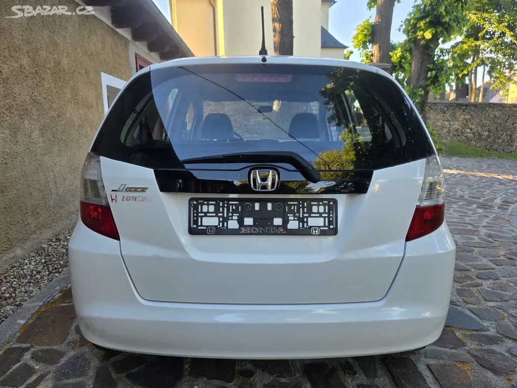 Honda Jazz 1.4Ben.73kw r.v.2010 - fotka 6