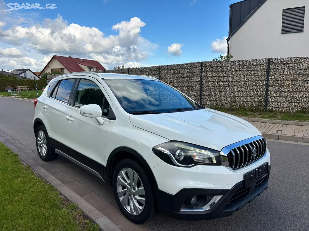 Suzuki S-Cross1.4 BoosterJet Allgrip 4x4, kamera - fotka 2