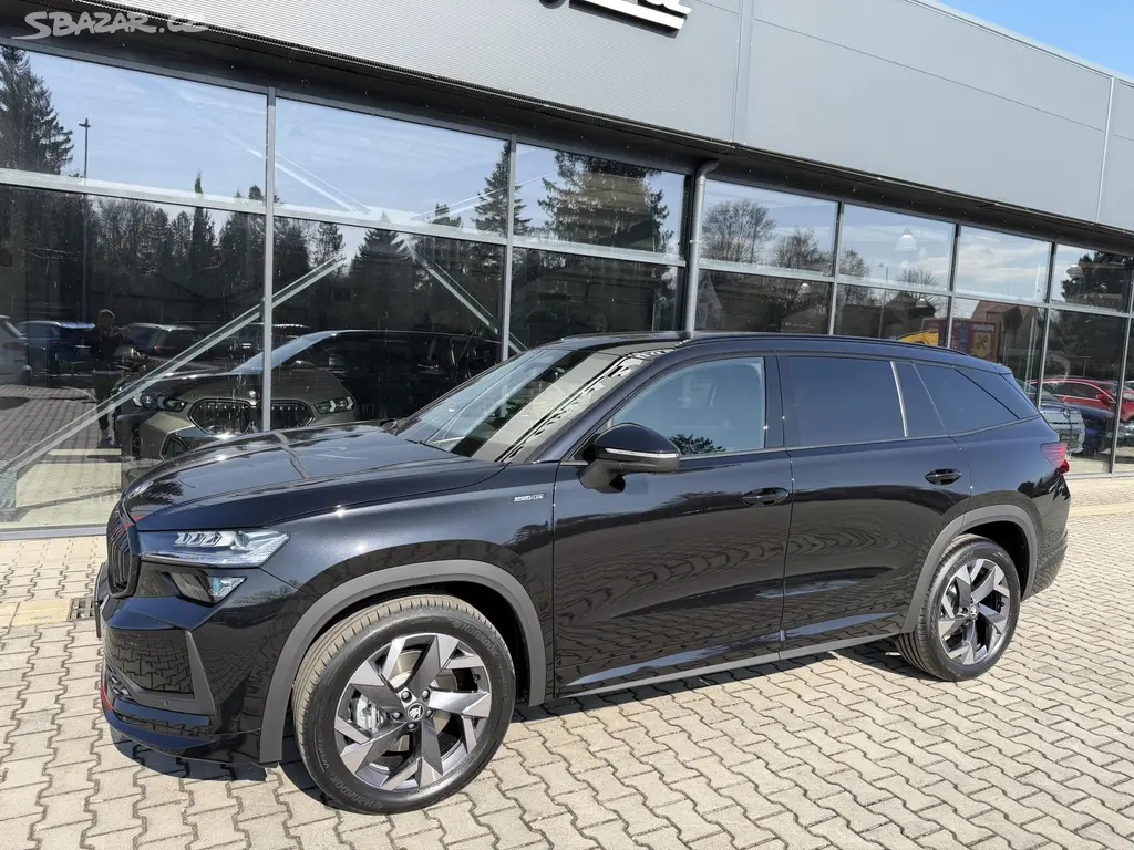 Škoda Kodiaq, 2.0TDI 142kW 4X4 SPORT R19 CZ! - fotka 4